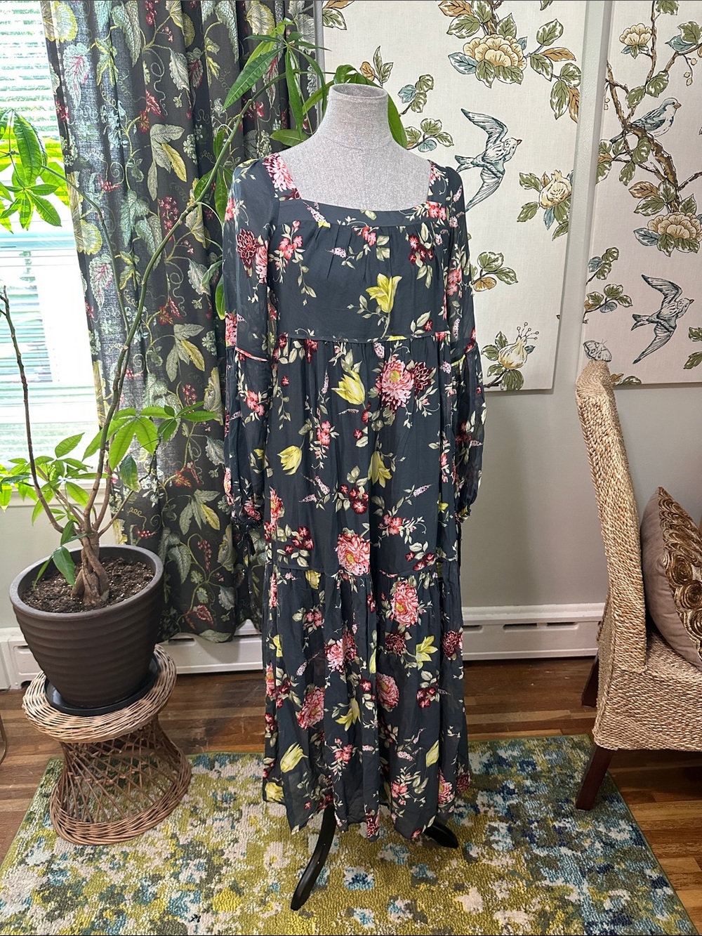 New Anthropologie EVELIN Small
Blue Green Grey Tone Tiered Floral Peasant Maxi